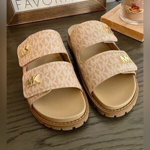 Michael Kors sliders